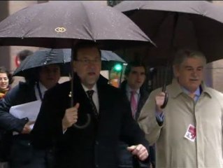 Rajoy: "Estamos con Adolfo Suárez y con todos ellos"