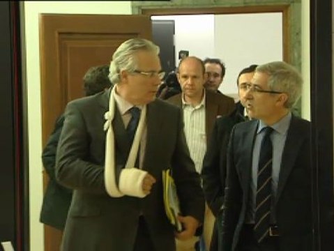 Garzón sale en defensa del juez Pedraz por mantener el caso Couso