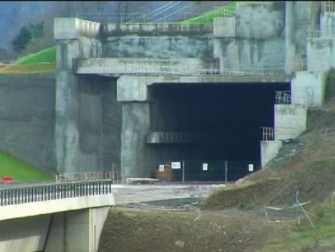 La fiscalía de Asturias investigará el sobrecoste de las obras del AVE