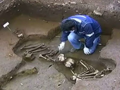 Hallan en Perú tumbas de hace 3.000 años de antigüedad