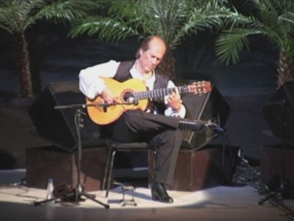 El adiós de la ciudad de Algeciras a su vecino más universal