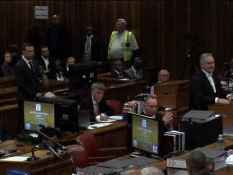 Pistorious se declara no culpable del asesinato premeditado de su novia