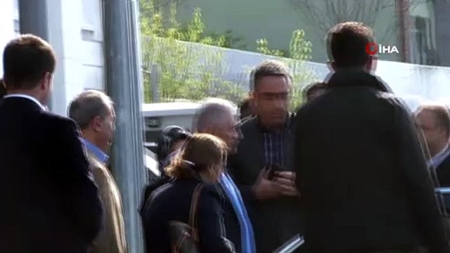 - Binali Yıldırım, AK Parti İstanbul İl Başkanlığı binasından ayrıldı