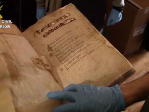 Detenido presunto autor de robo de libros y otros documentos bibliográficos