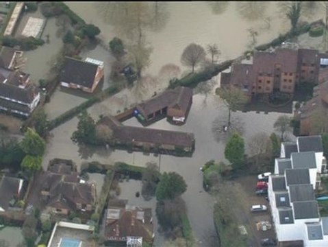 Un Támesis convertido en mar al sur de Londres