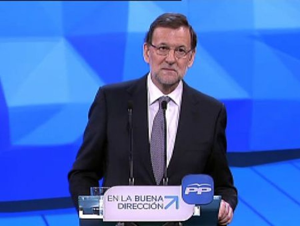 Rajoy arremete contra Rubalcaba en su mitin de clausura