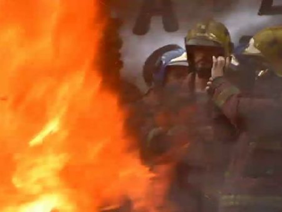 Protestas de los bomberos de la Generalitat contra los recortes