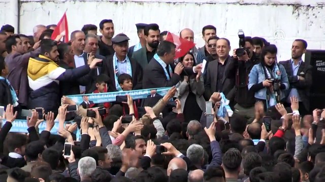 AK Partililer, Şırnak'taki zaferi halaylarla kutluyor (2)