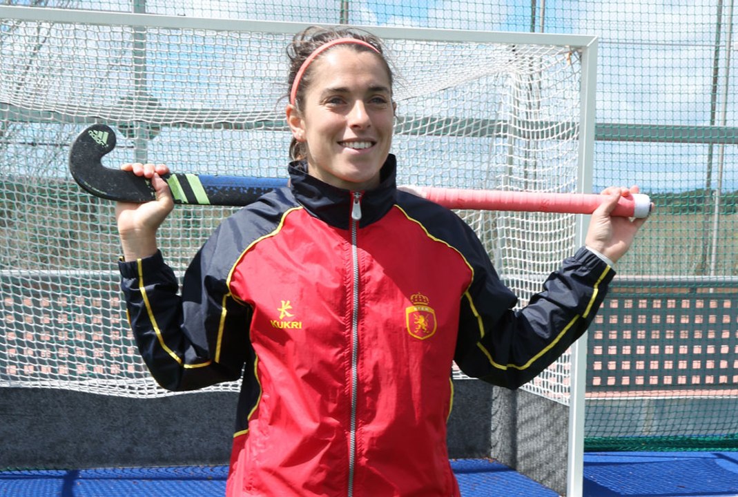 Rocío Ybarra: "La llegada de Adrian Lock nos ha dado la vuelta por completo a la idea que teníamos del hockey a nivel internacional"
