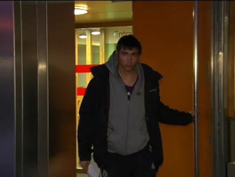 Salida del juzgado de once detenidos por los altercados de Burgos