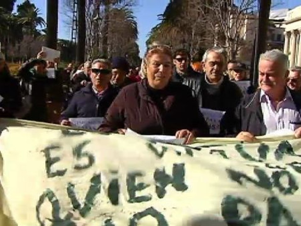 El alcalde de Málaga se cronometra en la ducha y gasta 11 litros