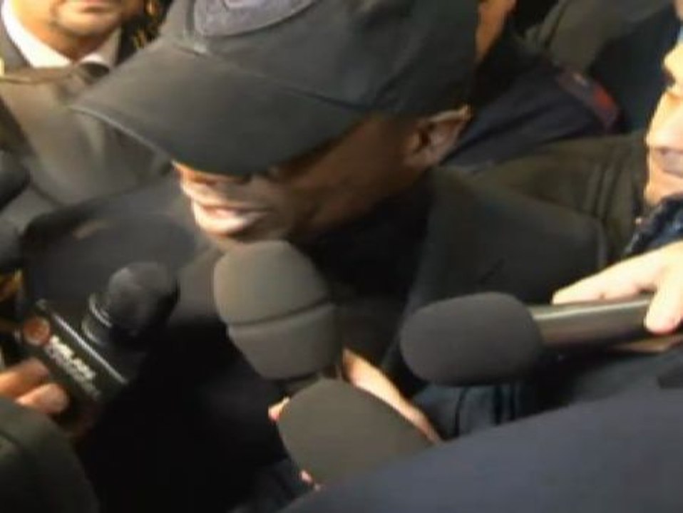 Seedorf ya es el nuevo entrenador del Milán