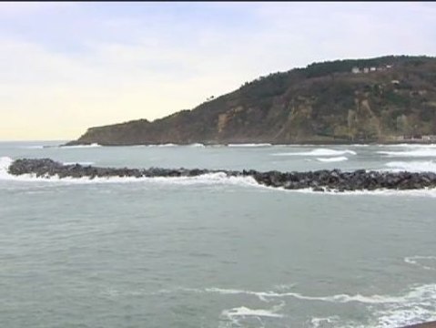 El temporal del norte deja cuantiosos destrozos en San Sebastián