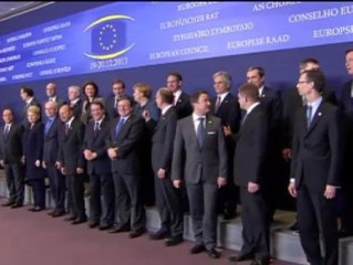 Скачать видео: Queridos líderes europeos...