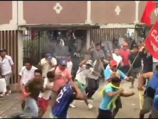 Obreros en pie de guerra en Perú