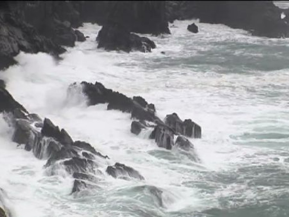 Continúa la búsqueda de los dos desaparecidos en Valdoviño