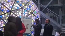 La mítica bola de Times Square ya está preparada para dar la bienvenida a 2018