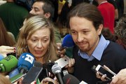 Pablo Iglesias arropa a Victoria Rosell en la presentación de su renuncia a la Diputación Permanente del Congreso.