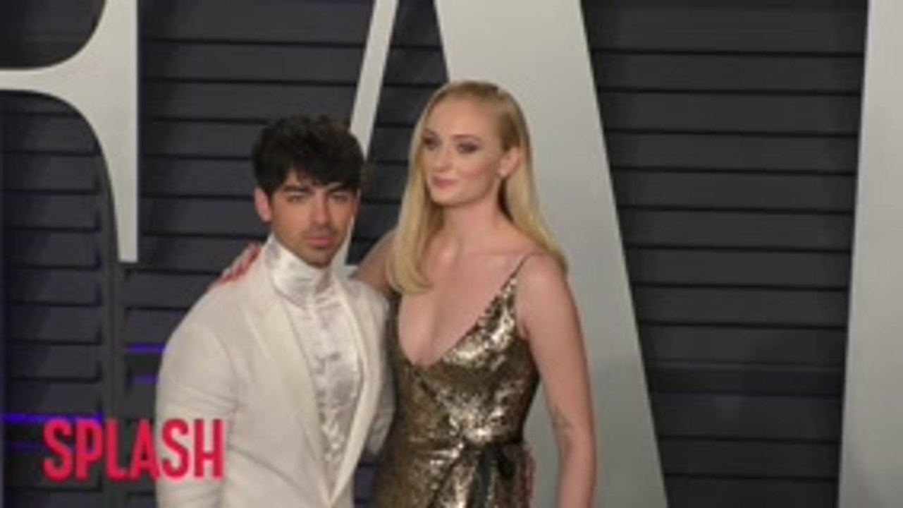 Joe Jonas Slid Into Sophie Turner's DMs