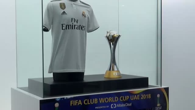 El trofeo del Mundial de Clubes ya está expuesto en el Bernabéu