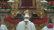 El papa Francisco celebró su quinta misa de Gallo