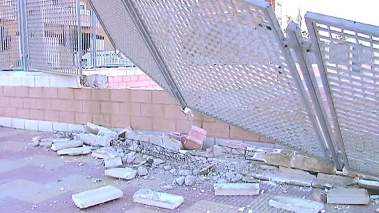 El viento deja un muerto y  desperfectos en muchas partes de España