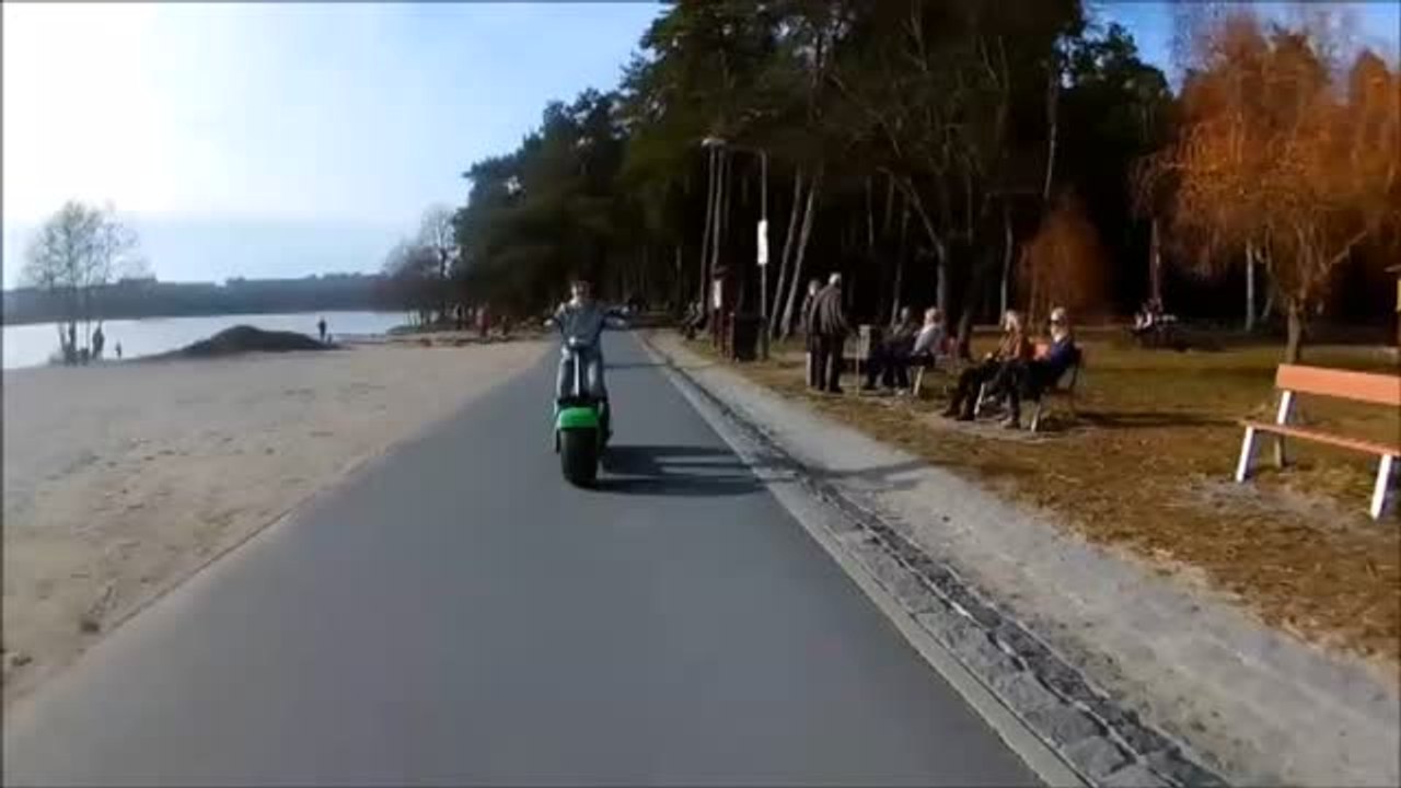 Muere un hombre en una carretera comarcal de Córdoba cuando conducía un patinete-chopper