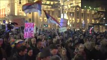 Serbia se manifiesta contra Vucic por tercer sábado consecutivo