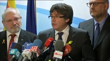 Puigdemont pide una reunión con Rajoy fuera de España