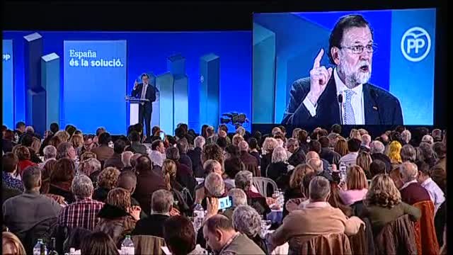 Rajoy: Tuvimos que cesar al Govern porque se había instalado en la ilegalidad