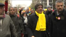 Los independentistas llenan Bruselas de amarillo y esteladas