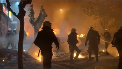 Tensión en Grecia en las manifestaciones por el décimo aniversario de la muerte de un joven por disparos de la policía.