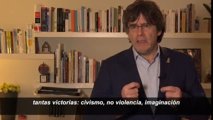 Puigdemont pide "imaginación" y "no violencia" para conseguir los objetivos