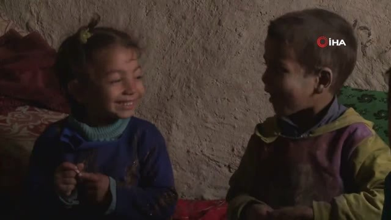 Afgan Hükümeti: "Afgan Halkının Yarısı Çok Boyutlu Yoksulluktan Muzdarip"