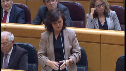 Carmen Calvo acusa al PP de "entender y abrazar" las ideas de Vox en el Senado