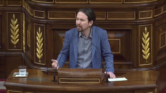 Pablo Iglesias pide a Pedro Sánchez que no incendie Cataluña