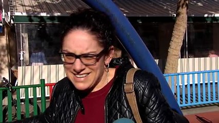 Polémica por la prohibición de jugar al baloncesto en dos colegios de Málaga tras las denuncias vecinales