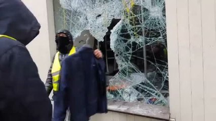 Saqueos y pillajes en las principales ciudades francesas durante las movilizaciones de los &#039;Chalecos Amarillos&#039;