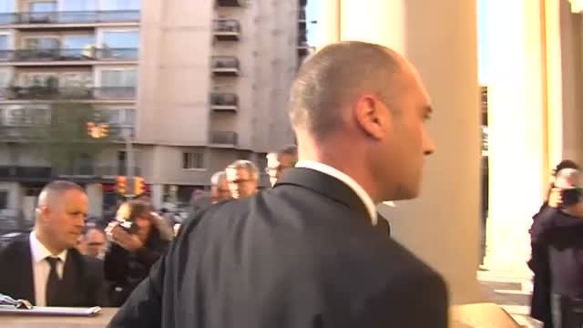 Multitudinario adiós al expresidente Núñez