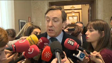 Hernando: "Lamento que tengamos que asistir a unas elecciones catalanas con unas listas plagadas de &#039;zombis&#039;"