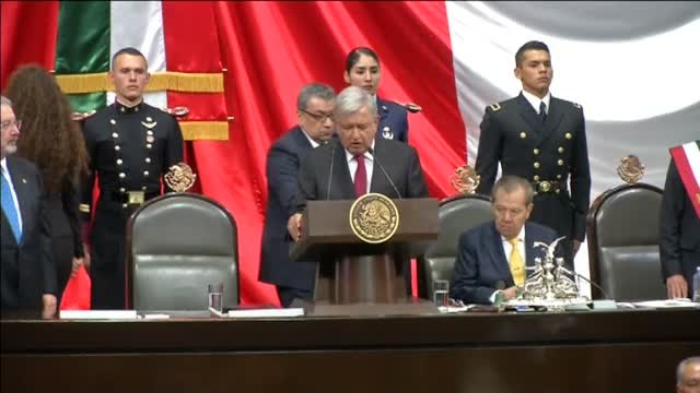 Andrés Manuel López Obrador toma posesión como presidente de México