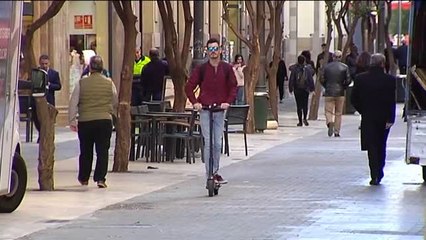 El ayuntamiento de Segovia prohibe el uso de patinetes eléctricos en sus calles