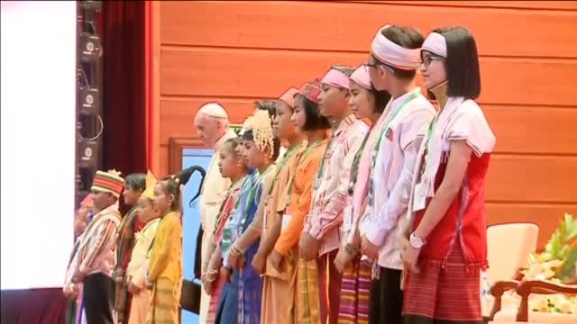 El Papa evita mencionar a los rohingya en su discurso en Birmania