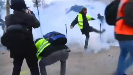 Incidentes violentos en París en las protestas contra la subida de los carburantes