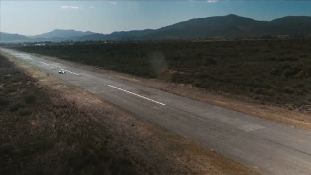 ¿Quién corre más un guepardo o un monoplaza de carreras?