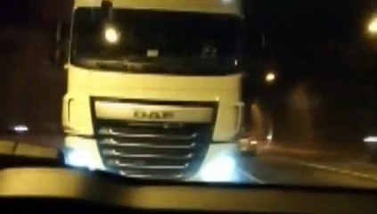 Acosados por un camionero a 100 kilómetros por hora