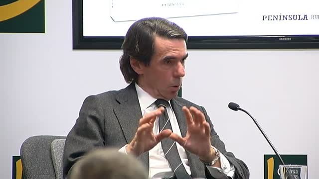 Aznar: No puedo decir que el actual socialismo que representa el PSOE sea constitucionalista