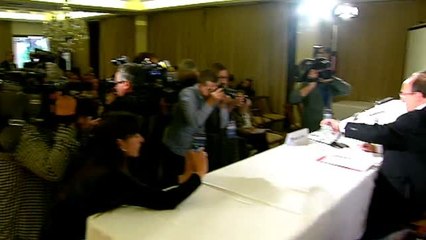 Sánchez e Iceta hacen hincapié en refomar la Constitución frente a rupturistas e inmovilistas.