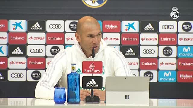 Zidane: No quiero que cambie la plantilla, pero hay más gente que decide cosas