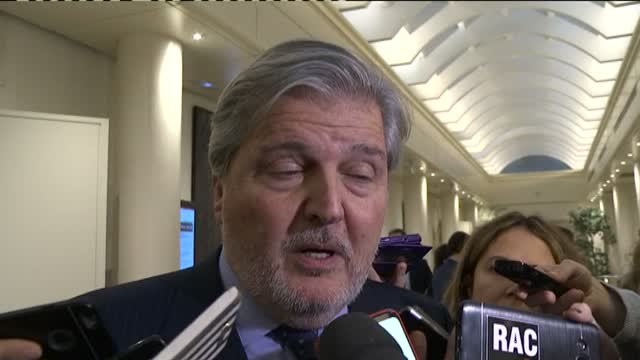 El ministro de Cultura anuncia que Cataluña devolverá a Aragón los bienes de Sijena